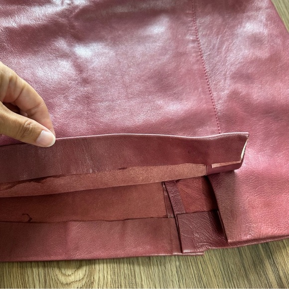 Vintage Leather Skirt 27” Waist Burgundy Made In Italy Dark Romance Slit A-Line - Picture 6 of 10